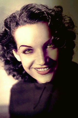 Carmen Miranda, photo 1 of 3
