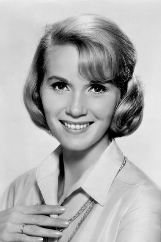 Eva Marie Saint, photo 2 of 3