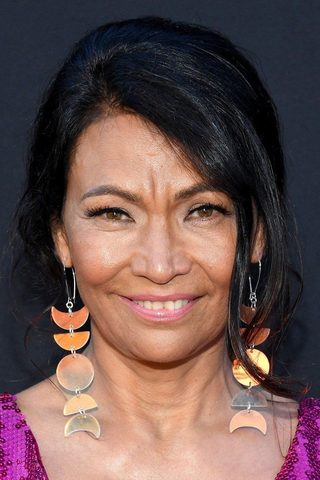 Michelle Thrush, photo 3 of 3