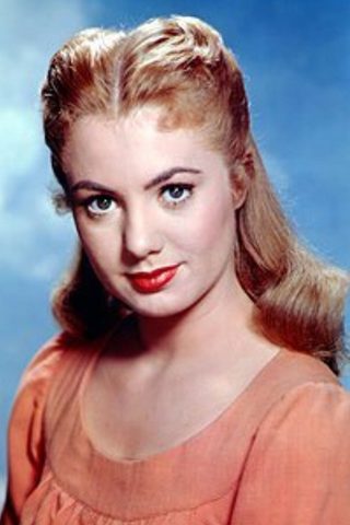 Shirley Jones, photo 2 of 3