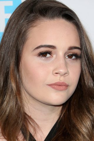 Bea Miller, photo 2 of 3