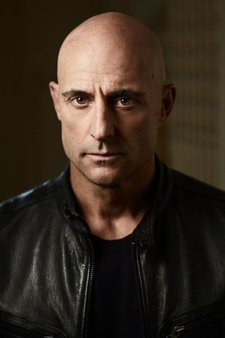 Mark Strong, photo 3 of 3