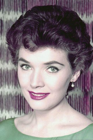 Polly Bergen, photo 1 of 3