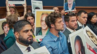 Downfall: The Case Against Boeing still 4