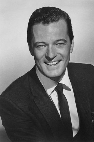 Robert Goulet, photo 1 of 3