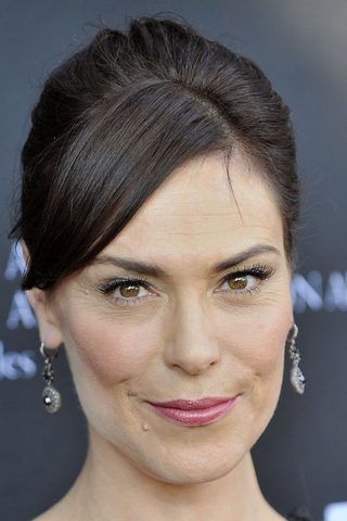 Michelle Forbes, photo 1 of 3