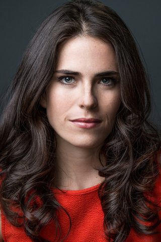 Karla Souza, photo 1 of 3