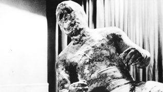 Curse of the Faceless Man still 4