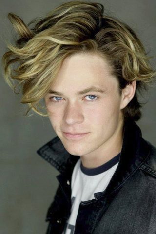 Harrison Gilbertson, photo 2 of 3
