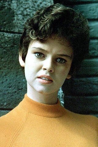 Gabrielle Drake, photo 3 of 3