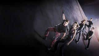 Allegiant still 6