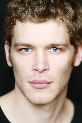 Joseph Morgan, photo 1 of 3