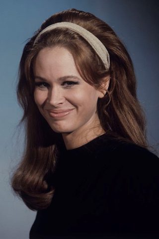 Karen Black, photo 2 of 3