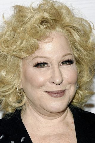 Bette Midler, photo 1 of 3