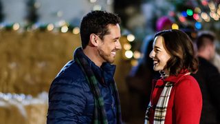 Hot Chocolate Holiday still 1