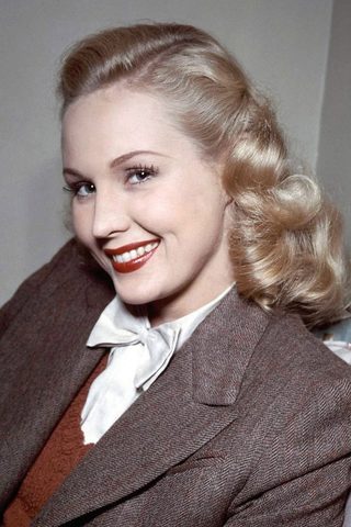 Virginia Mayo, photo 2 of 3
