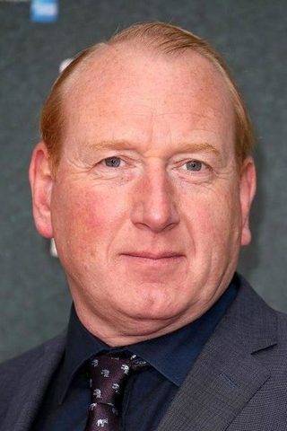 Adrian Scarborough, photo 1 of 3