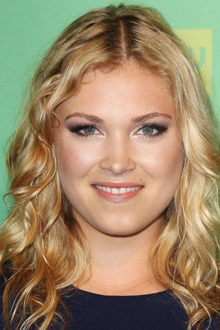 Eliza Taylor, photo 2 of 3