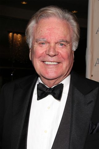 Robert Wagner, photo 2 of 3