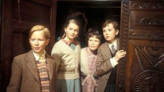 The Chronicles of Narnia: The Lion, the Witch & the Wardrobe still 2