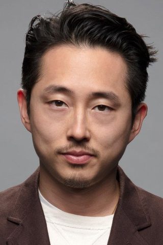 Steven Yeun, photo 1 of 3