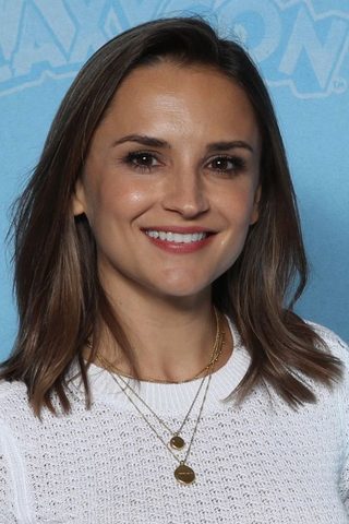 Rachael Leigh Cook, photo 1 of 3