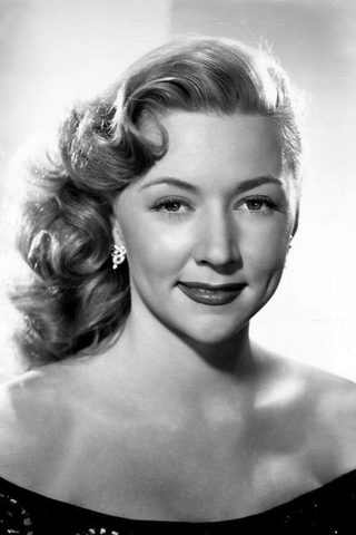 Gloria Grahame, photo 2 of 3