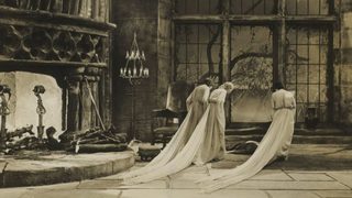 Dracula still 5