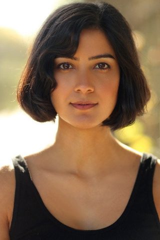 Rakhee Thakrar, photo 3 of 3