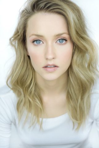Emily Tennant, photo 1 of 3