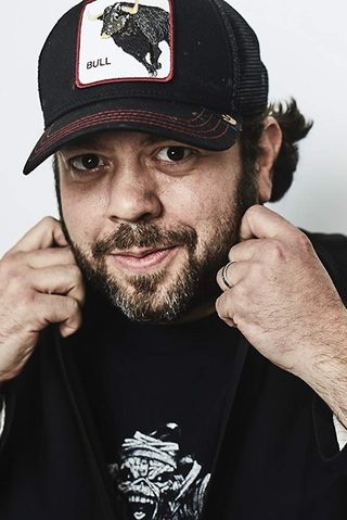 Dan Fogler, photo 2 of 3