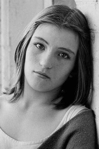 Linda Manz, photo 1 of 3
