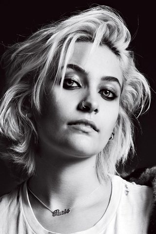 Paris Jackson, photo 2 of 3