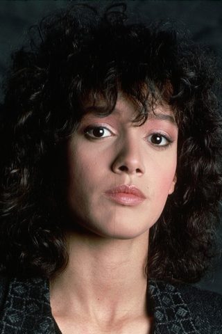 Jennifer Beals, photo 3 of 3