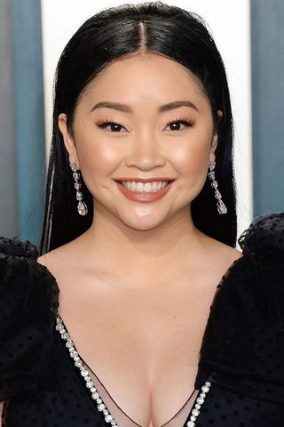 Lana Condor, photo 3 of 3