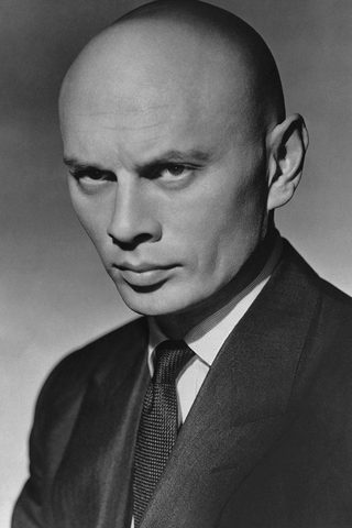 Yul Brynner, photo 2 of 3