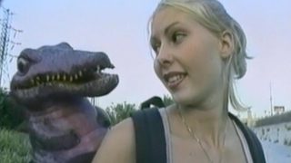 Rollergator still 2