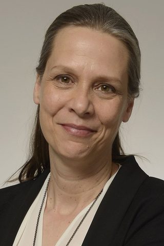 Amy Morton, photo 2 of 3