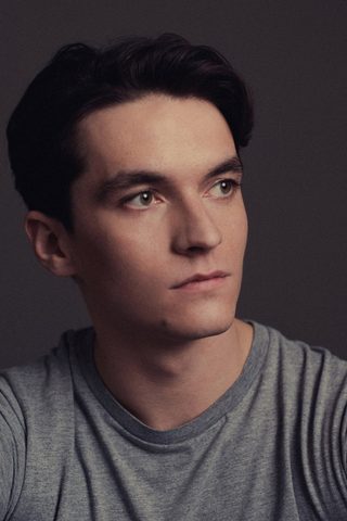 Fionn Whitehead, photo 2 of 3
