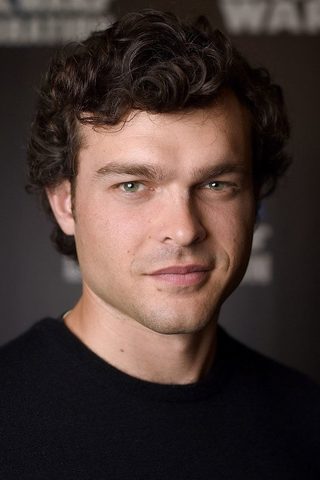 Alden Ehrenreich, photo 2 of 3