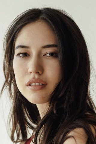 Sonoya Mizuno, photo 2 of 3