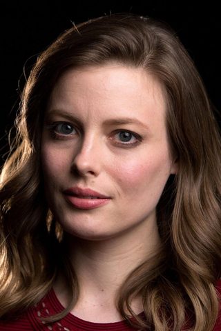 Gillian Jacobs, photo 3 of 3