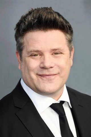 Sean Astin, photo 1 of 3