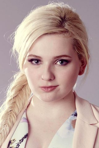 Abigail Breslin, photo 3 of 3