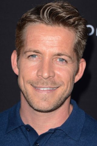 Sean Maguire, photo 1 of 3