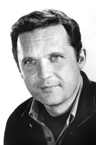 John Vernon, photo 1 of 3
