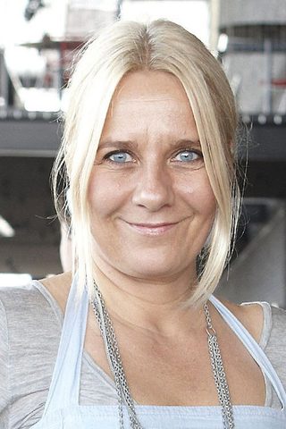 Helle Dolleris, photo 1 of 3