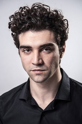 Alec Secareanu, photo 3 of 3