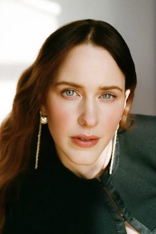 Rachel Brosnahan, photo 3 of 3