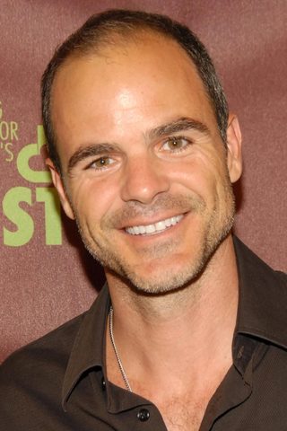 Michael Kelly, photo 3 of 3